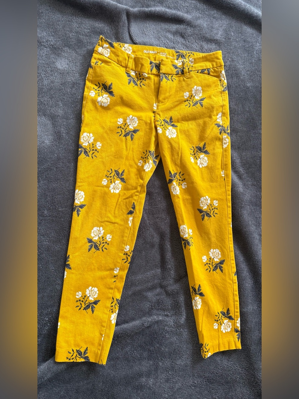 Old Navy Yellow/Mustard Floral Slim Pants with White & Black Blooms